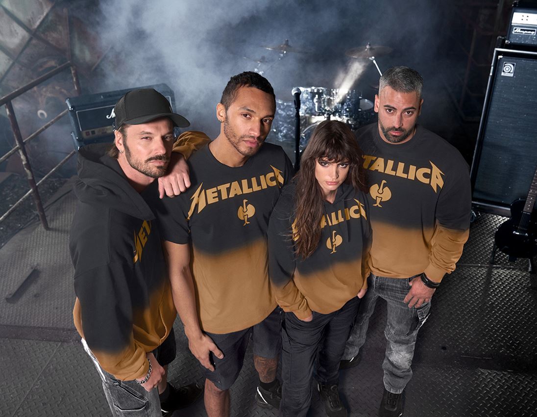 Hosen: Metallica twill shorts + schwarz 2