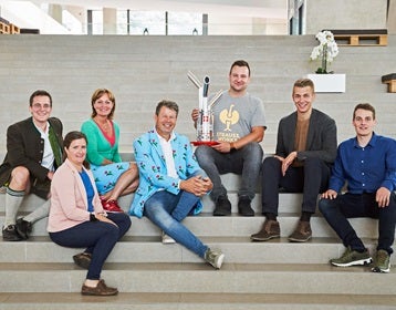 Teilnehmerinnen und Teilnehmer des Strauss Farmers Cup: Deutschland, Schweden, Niederlande, Polen, Österreich, Schweiz.