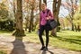 Sportliche STRAUSS-Damen-Workwear und coole work&Travel Dufflebag.